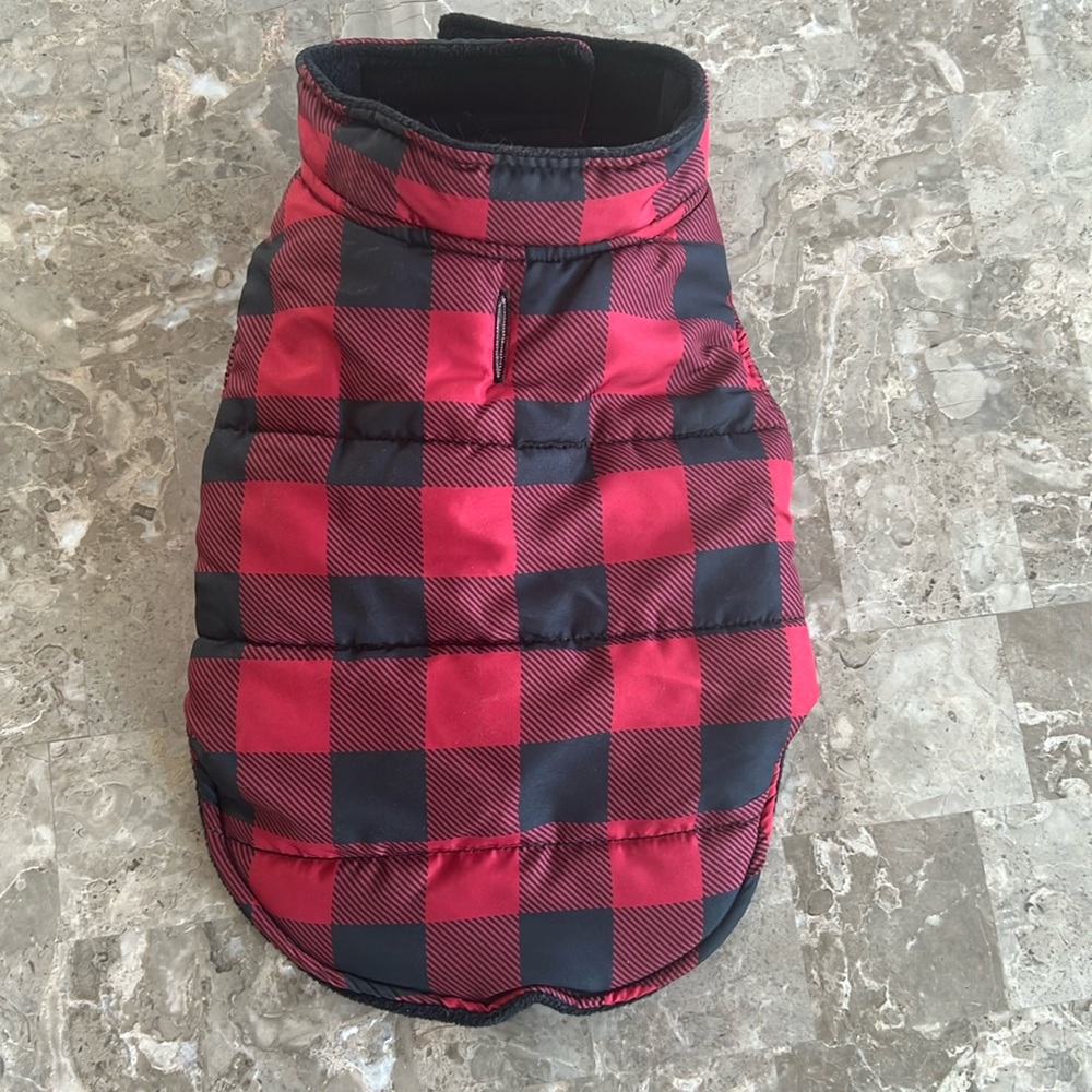 Hotel Doggy coat. Size small. Black and Red